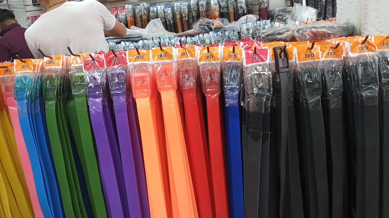 Carteras y Cinturón Just