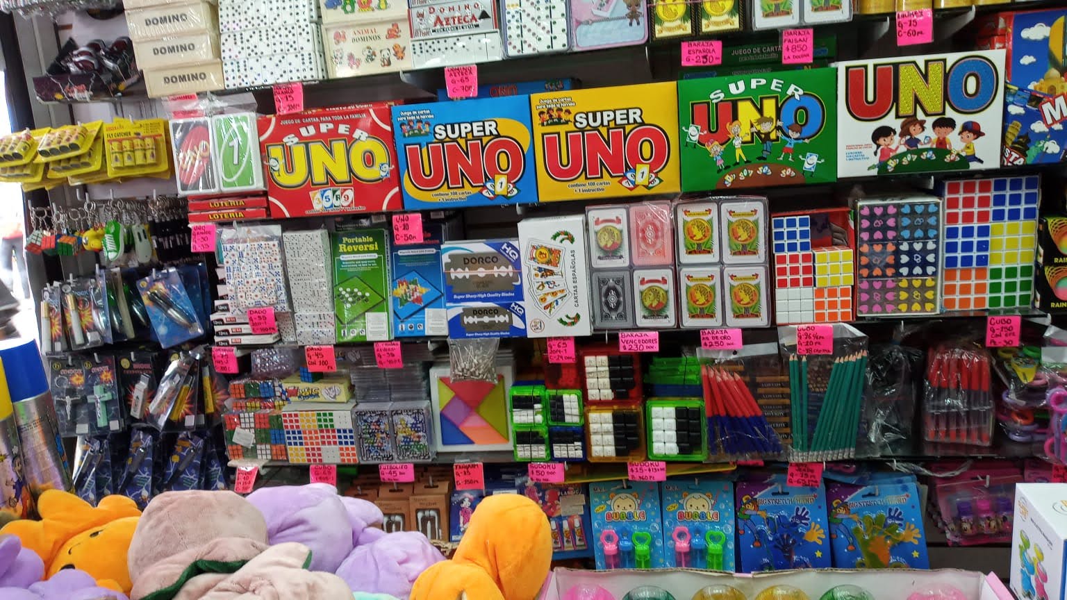 Juguete económico BETO